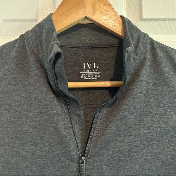 IVL Cropped Half Zip in Grey - Size Small - Picture 5 of 9